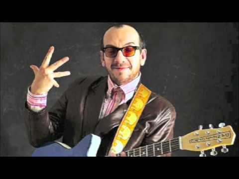 Videoclip de Sweet Pear — Elvis Costello