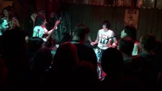 The Coathangers-Perfume LIVE