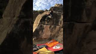 Video thumbnail of Problem 2 (Boulder 1.3, Universitat),  6a+/b. El Cogul