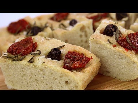 Focaccia Recipe with olives, rosemary and sun-dried tomatoes