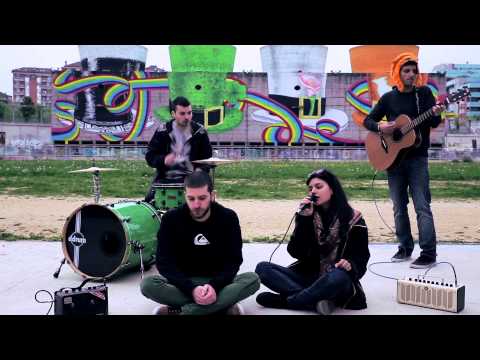 Kings of Convenience - The Build-Up ( live cover )