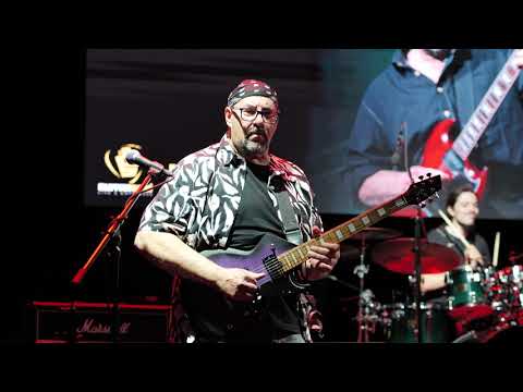 Andrea Braido Plays "Black Night" at Battipaglia GuitarSciò