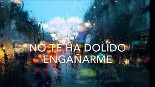 Christian Nodal ~ El Dolor Con El Licor { Letra } ( lyrics )