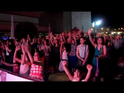 DJ VANESSA MORENO NE MUTLU TÜRKÜM DİYENE