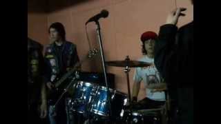 Witro Nuclear   Zombie Attack (Tankard Cover)