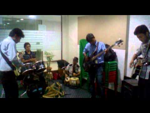 Joy Winjit Bala Purano sei diner Kotha ( instrumental ) tribute to Rabindranath Tagar