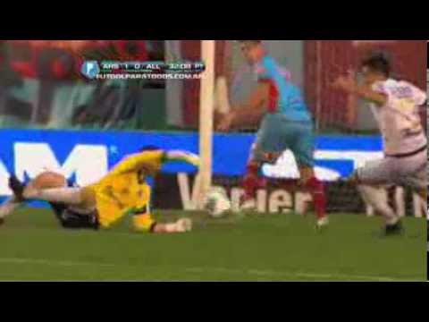 Cambiasso salvó al "Albo". Arsenal 1 -All Boys 0. Fecha 14. Torneo  Inicial 2013. Fútbol Para Todos.