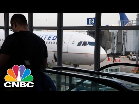 DOT investigating How United Handled Bumping Passenger | CNBC
