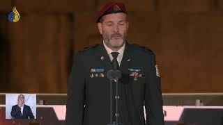 הטקס הממלכתי - הדלקת נר הזיכרון בכותל - תשפ"ה (עדכוני משרד הביטחון) - התמונה מוצגת ישירות מתוך אתר האינטרנט יוטיוב. זכויות היוצרים בתמונה שייכות ליוצרה. קישור קרדיט למקור התוכן נמצא בתוך דף הסרטון