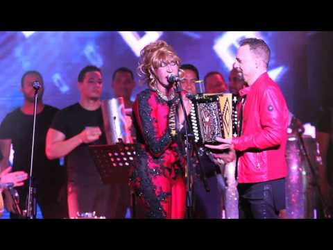 El Prodigio Feat. Fefita La Grande - La Pimienta e la que pica ''en vivo''