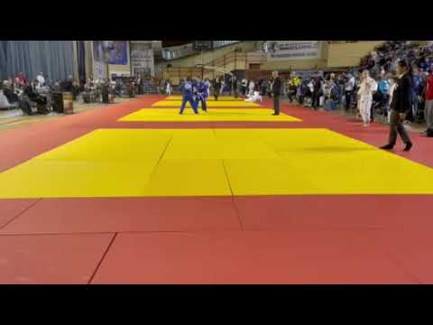 Lenka Stojanov - Nina Andrić ( Novosadski džudo klub ) 11 : 1   Prva borba