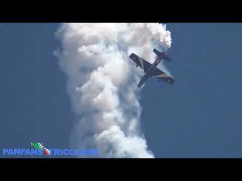 Il solista della Pattuglia Acrobatica Nazionale è colui che rende lo spettacolo più avvincente.