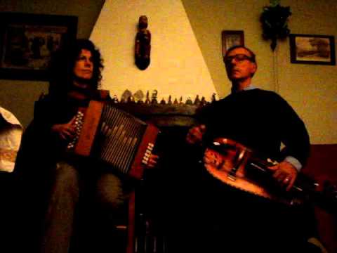 La Mouraïade par Les Feux Follets (vielle/accordéon diatonique)
