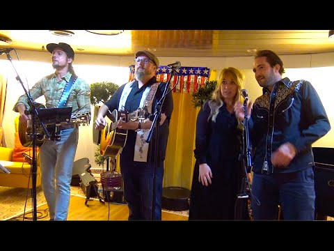 Tobey Lucas & Roger with Flo & Jessie - CountryMusicCruise 2019 Jam Session