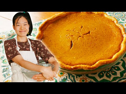 The Creamiest Thanksgiving Pumpkin Pie EVER By June |...