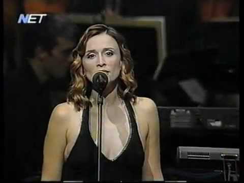 Marianthi Sontaki & Kostas Makedonas - ΟΤΑΝ ΘΑ ΚΟΙΤΑΖΩ ΕΣΕΝΑ