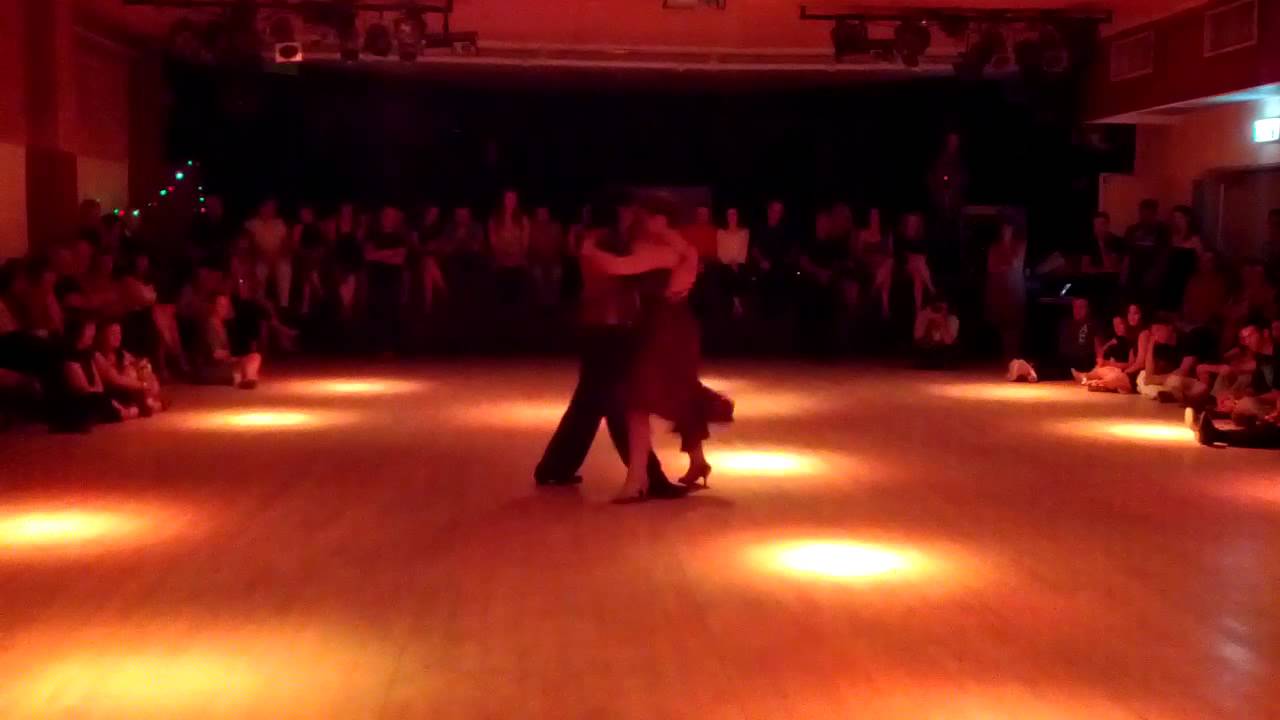 Waltz (Vals) - Ariadna Naveira & Fernando Sanchez - Tango "Lo de Silvia" - 21/08/2013 Tel-Aviv