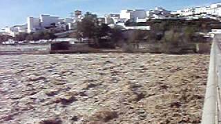 preview picture of video 'Presa de Alcala del Rio abierta a tope'