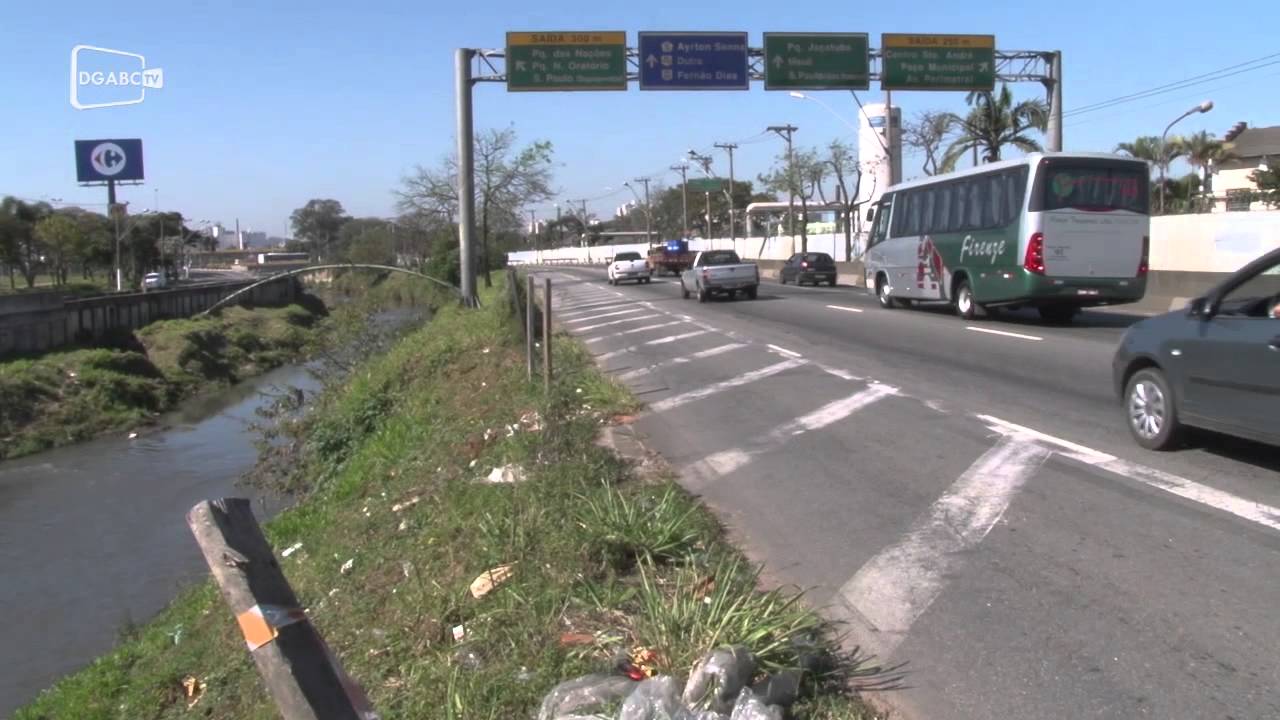 Avenida dos Estados apresenta buracos e desníveis; mande sua reclamação