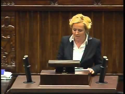 Jadwiga Wiśniewska krytykuje raport NIK i pyta o standardy szkół