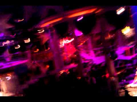 SLAVZIIHOUSE dropping Felix Leiter's remix of Avicii's Levels