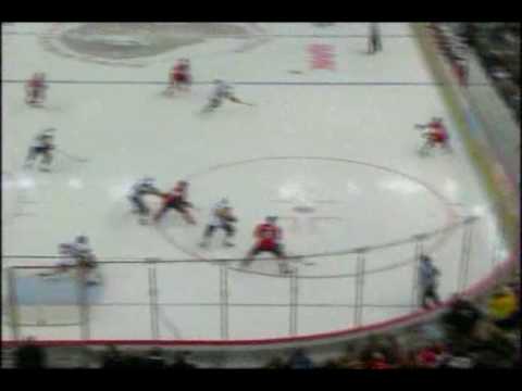 Alfredsson goal 1/2 vs Sabres (03/07/09)