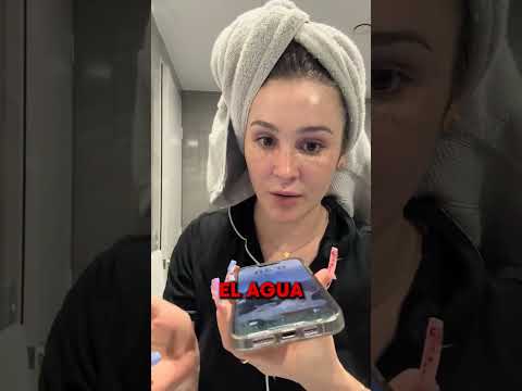 ASÍ PUEDES SALVAR TU TELÉFONO SI SE MOJA!! 😯