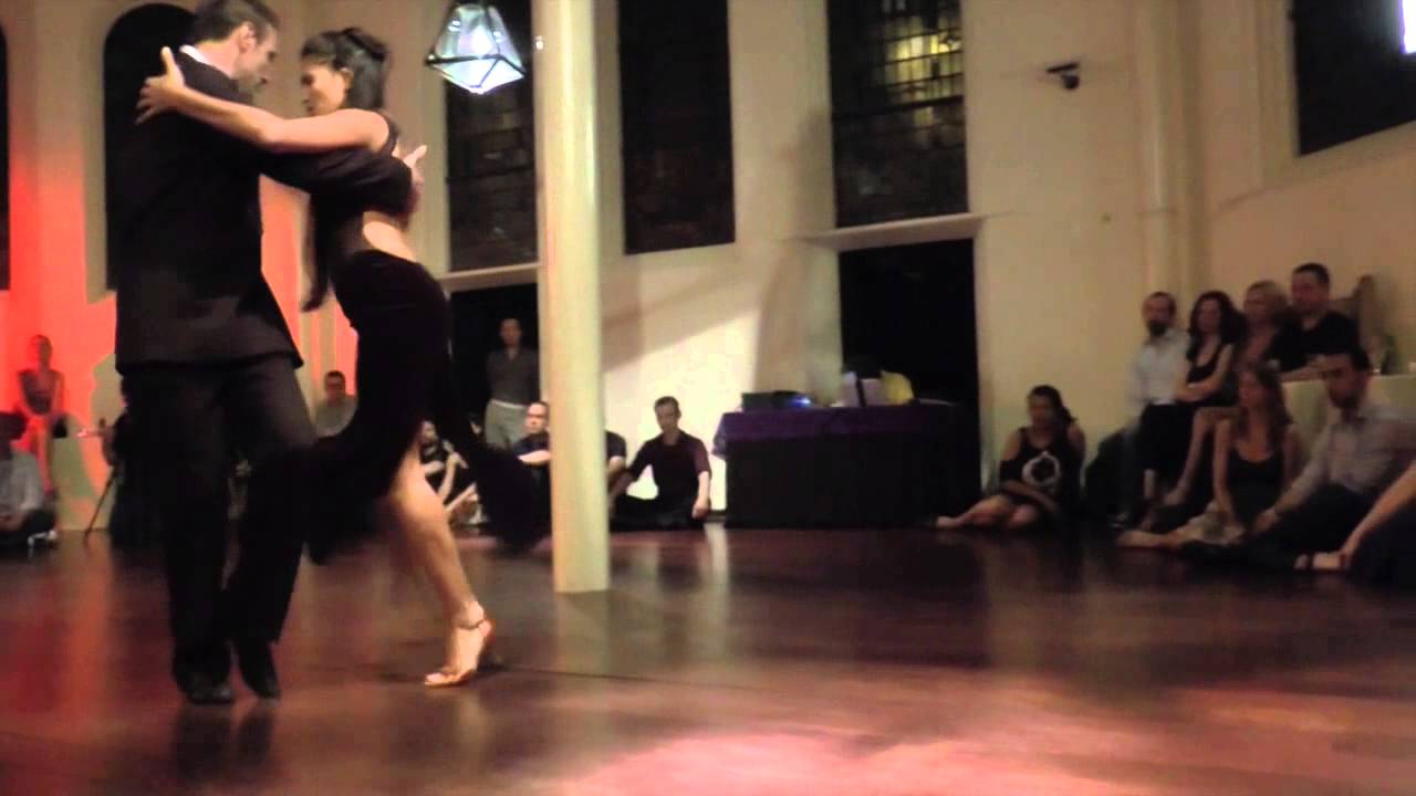 Video thumbnail for Samantha Dispari & Santiago Fina in Santa Milonguita (1) "El Abrojito" O.Pugliese