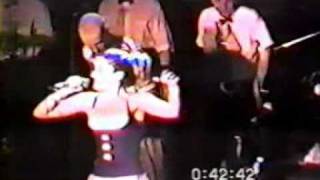 No Doubt - "Squeal" (Hollywood, 6/24/1992)