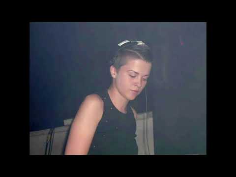 Eva Cazal @ 1040 LE 30.10.2001