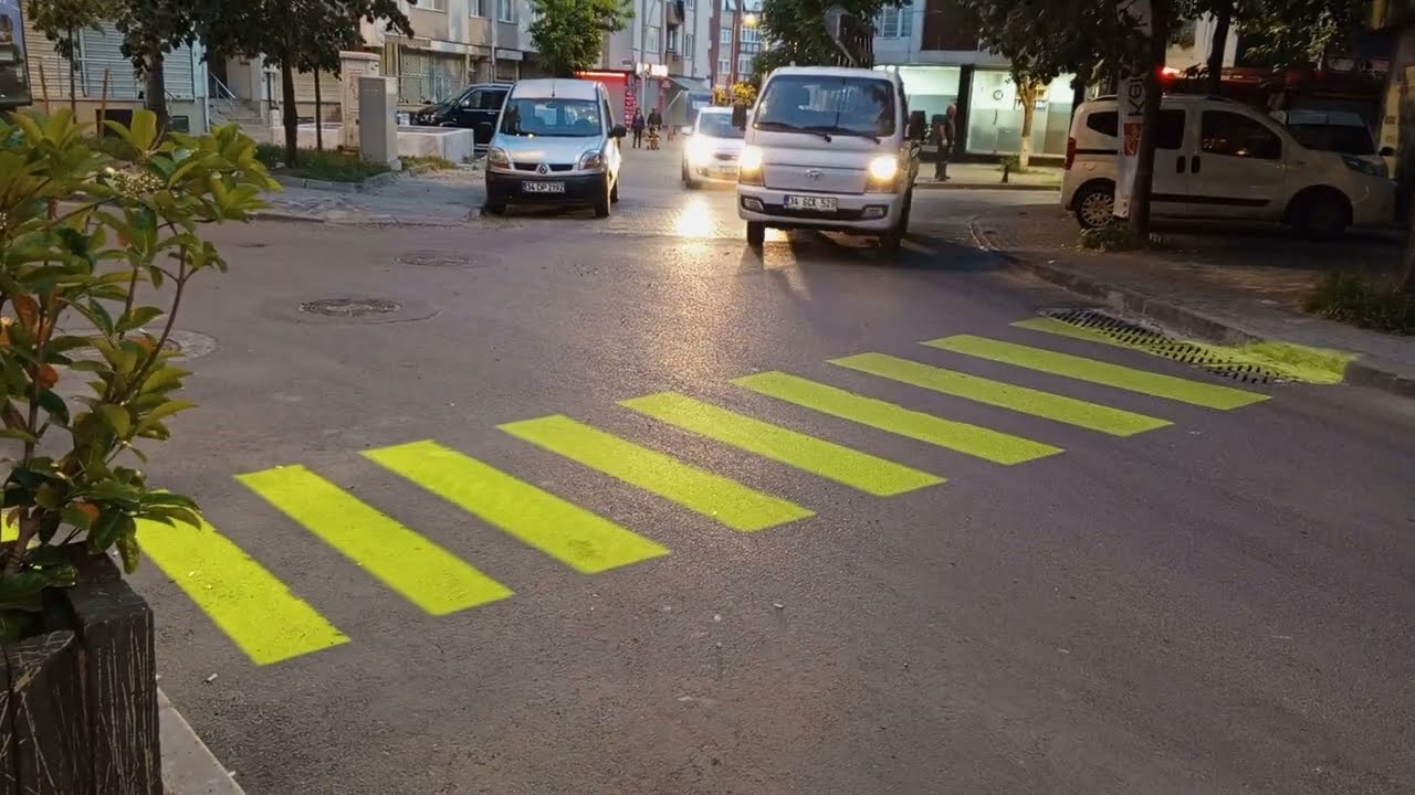 Sarı Rekli Sanal Yaya Yolu Çizgileri Yansıtma Cihazı , Logo Yansıt Cihazları ile yürüyüş yolu yansıt