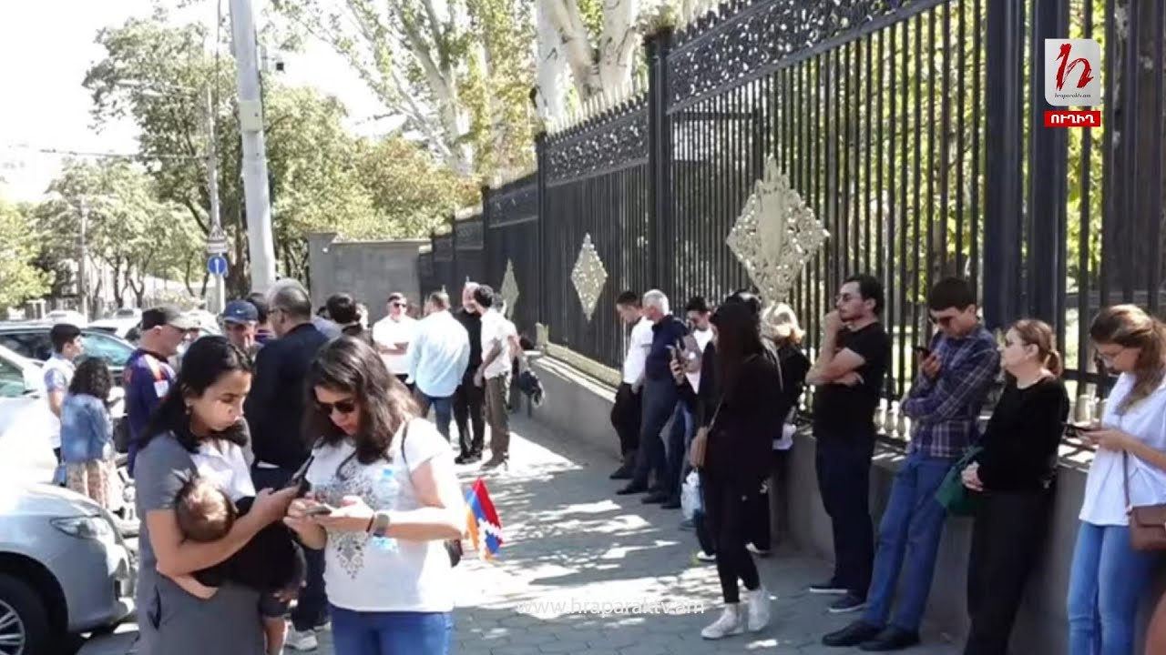 #Ուղիղ․ Բողոքի ակցիա ԱԺ-ի դիմաց