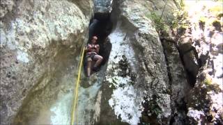 preview picture of video 'Canyoning in Fosso de Acquaro - Lazio, Italy'