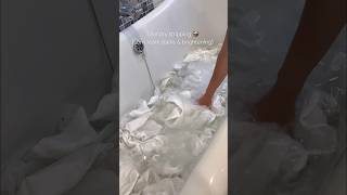 I was fed up of clothes being ruined by suncream - this worked! 🙌🏼 #cleantok #cleaninghacks #clean