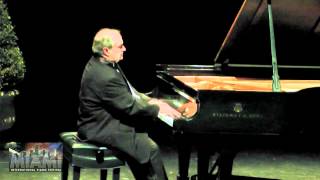 R SCHUMANN CARNAVAL JORGE LUIS PRATS