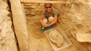 Scientists Unearthed A 3,500 Year Old Tomb That’s Rewritten The History Of Western Civilization