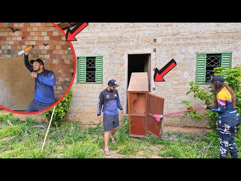 A CASA TAVA LOTADA DELES! LIMPEZA PESADA PARA OS PEDREIROS MORAREM