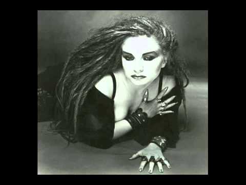 ALASKA Y DINARAMA   -   Isis