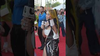 ¡Ni te imaginas quién fue el primer crush de #Chesca! 😱 Nos lo confesó en #PremiosJuventud