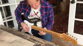 Video thumbnail for ‪Joe Bonamassa - Kitchen jams with the Howard Reed prototype by Guitar Music Pro