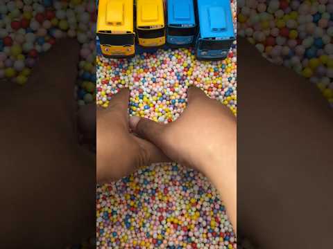 Toy Hunt - Golden Singing Minion Surprise Toy #toys #toyhunt #minions