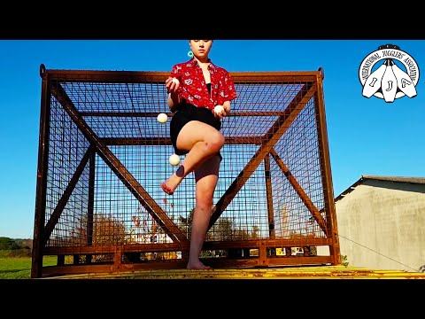 IJA Tricks of the Month by Maggie Rusak from Australia | Juggling balls