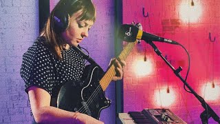 Angel Olsen - All Mirrors (6 Music Live Room)