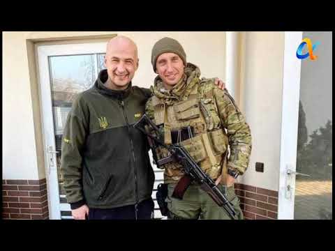 Ukraine tennis player Sergiy Stakhovsky, who beat Roger Federer, seen with a gun amid Russian attack