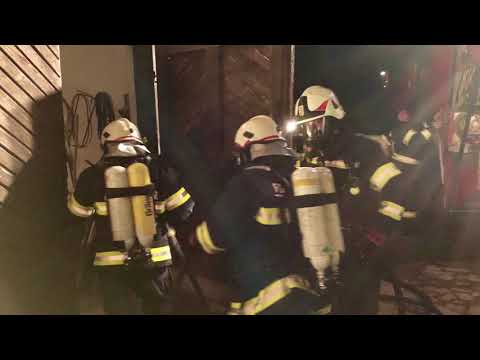 Übung Feuerwehr Tiefgraben: Brand landwirtschaftliches Objekt