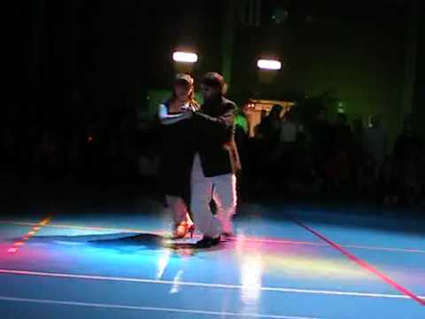  Fernando Sanchez  and  Ariadna Naveira  are  dancing  to  the  tango  "  No Quiero Ni Acordarme  "