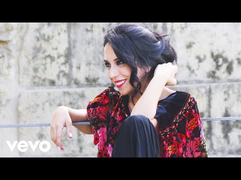LYA - Amor de Rosa (Videoclip Oficial)