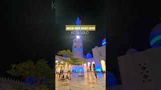 Download lagu Megahnya desain arsitektur bangunan Masjid Raya Sheikh Zayed Kota Solo. mp3