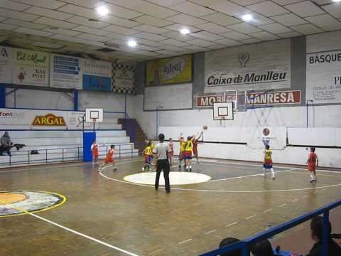 Gran un contra un del Jordi Gálvez CB i Unió Manresa - Sant Adrià abril 2010.AVI