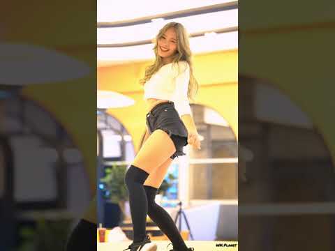 [FANCAM]​ Senorita -​ Jinjin Secret12